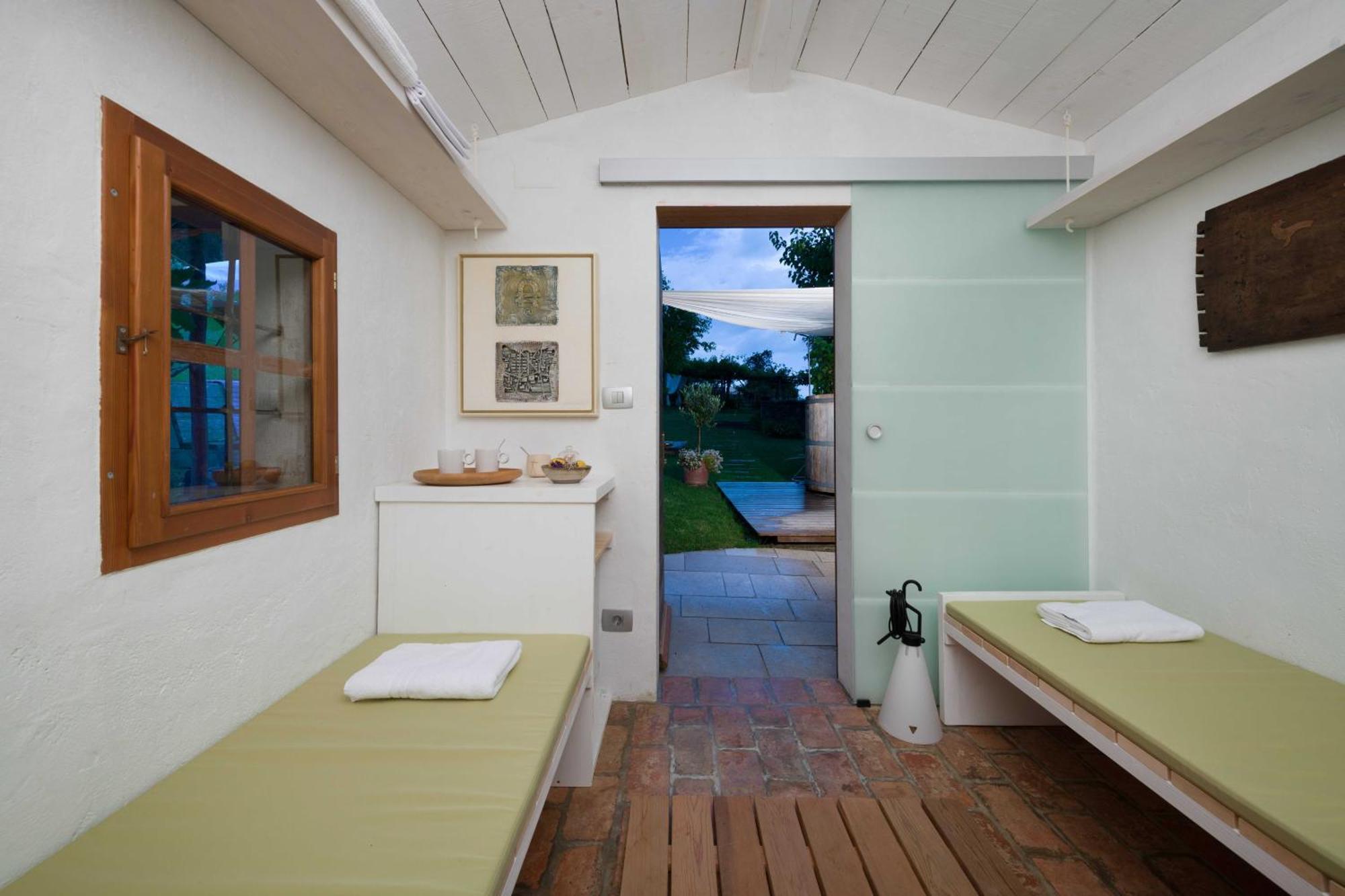 Villa Artes With Free Hot Tub & Sauna Branik Dış mekan fotoğraf